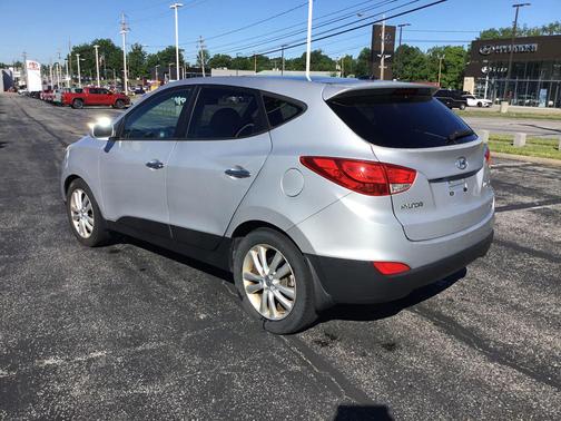 Diamond Silver 2012 Hyundai TUCSON Limited