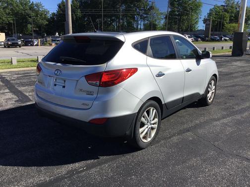 Diamond Silver 2012 Hyundai TUCSON Limited