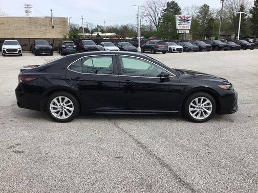 Midnight Black Metallic 2024 Toyota Camry SE