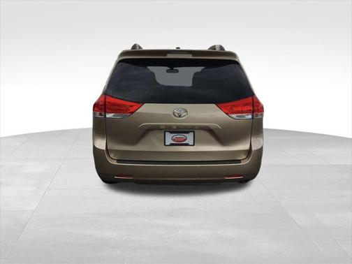 2014 Toyota Sienna XLE