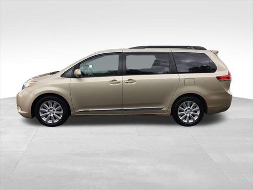 2014 Toyota Sienna XLE