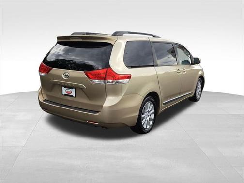 2014 Toyota Sienna XLE