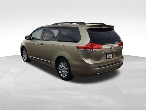 2014 Toyota Sienna XLE