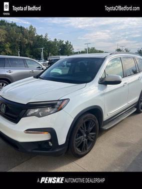Silver Metallic 2021 Honda Pilot AWD Special Edition