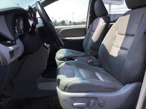 2015 Toyota Sienna XLE Premium