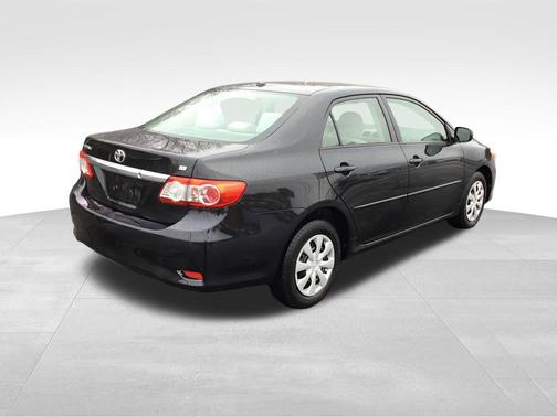 2011 Toyota Corolla LE