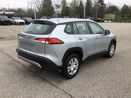 Sonic Silver 2025 Toyota Corolla Cross L