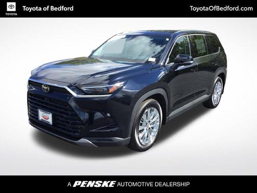 Midnight Black Metallic 2024 Toyota Grand Highlander Platinum