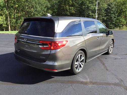 Pewter Metallic 2021 Honda Odyssey Touring