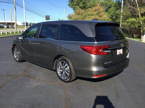 Pewter Metallic 2021 Honda Odyssey Touring