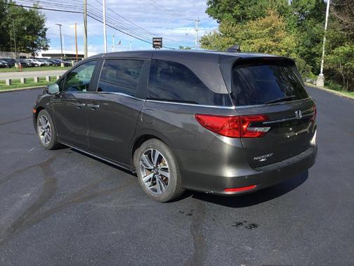 Pewter Metallic 2021 Honda Odyssey Touring