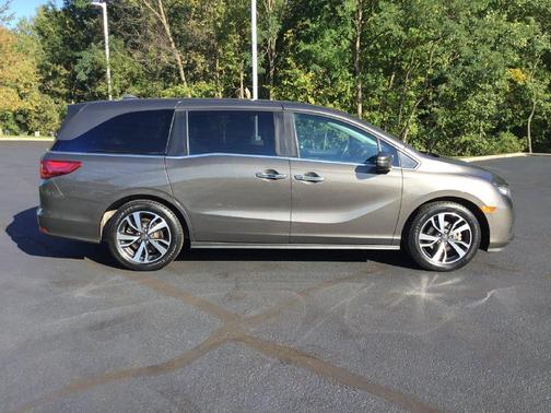 Pewter Metallic 2021 Honda Odyssey Touring
