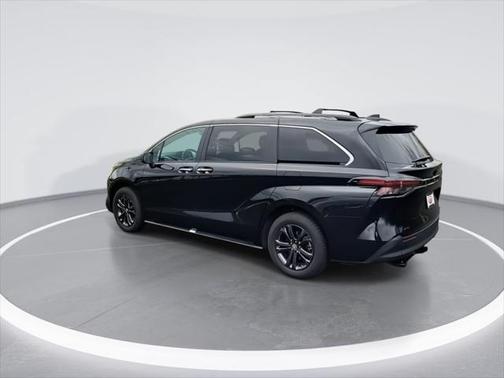 2024 Toyota Sienna Woodland Edition