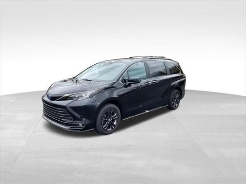 2024 Toyota Sienna Woodland Edition