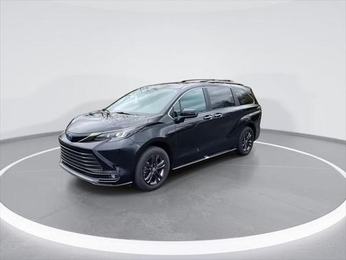 2024 Toyota Sienna Woodland Edition
