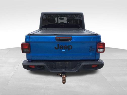Hydro Blue Pearlcoat 2022 Jeep Gladiator Willys 4x4