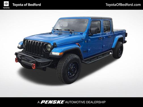 Hydro Blue Pearlcoat 2022 Jeep Gladiator Willys 4x4