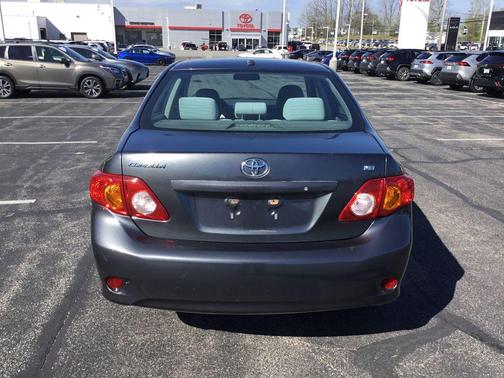 Magnetic Gray Metallic 2010 Toyota Corolla LE