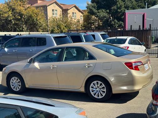 2012 Toyota Camry LE