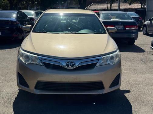 2012 Toyota Camry LE