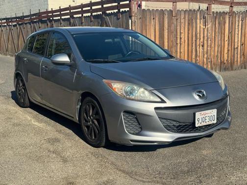 2013 Mazda Mazda3 i Touring
