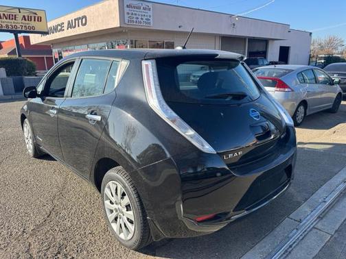 2016 Nissan Leaf S