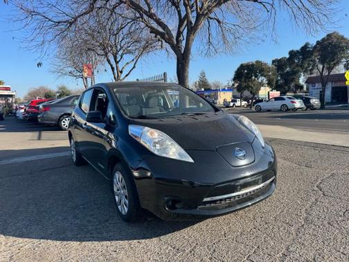 2016 Nissan Leaf S
