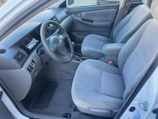 2006 Toyota Corolla LE
