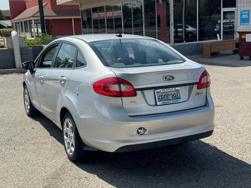 2012 Ford Fiesta SEL