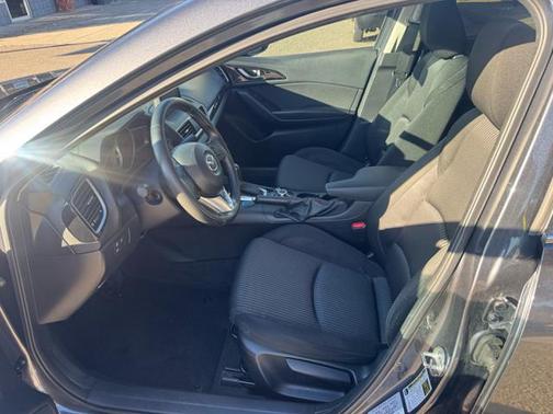 2016 Mazda Mazda3 s Grand Touring
