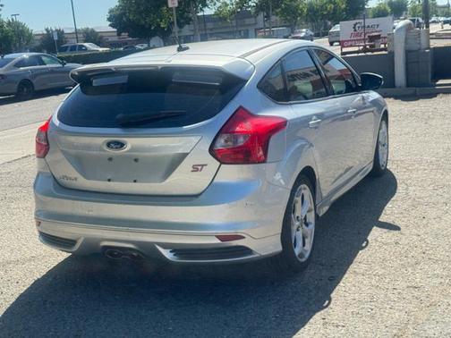 Silver 2014 Ford Focus ST Base