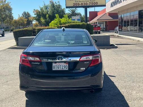 2012 Toyota Camry Hybrid XLE