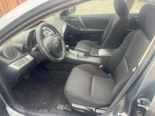 2013 Mazda Mazda3 i SV