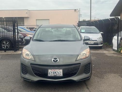 2013 Mazda Mazda3 i SV