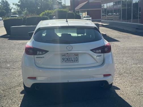 2017 Mazda Mazda3 Sport