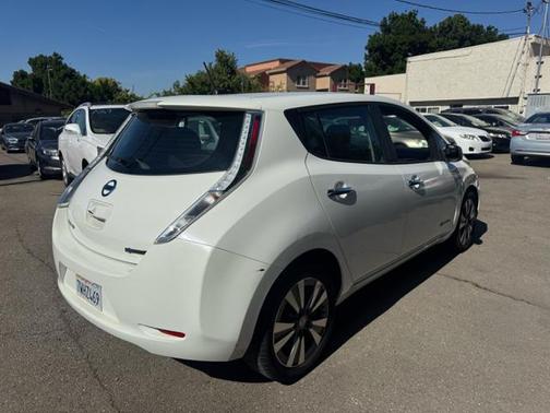 2015 Nissan Leaf SV
