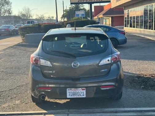 2013 Mazda Mazda3 i Grand Touring