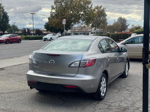 2011 Mazda Mazda3 i Touring