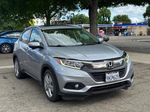 Lunar Silver Metallic 2019 Honda HR-V EX