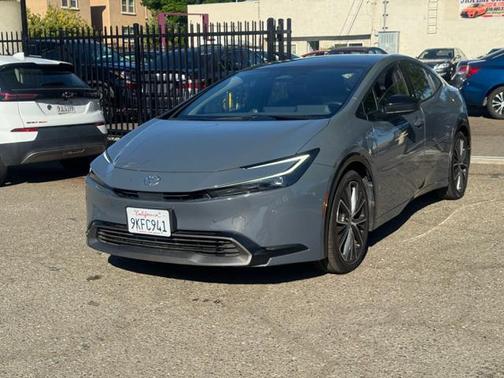 Gray 2024 Toyota Prius XLE