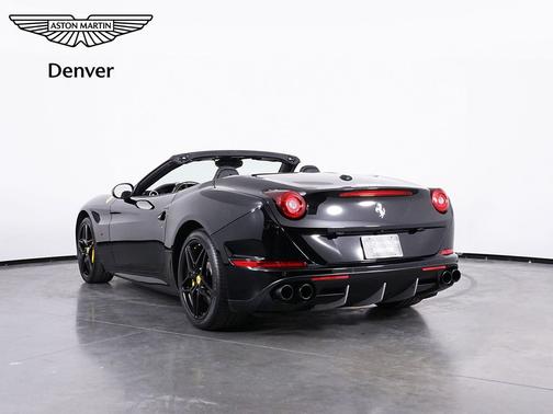 2016 Ferrari California T