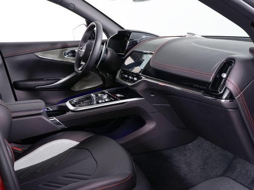 2026 Aston Martin DBX S