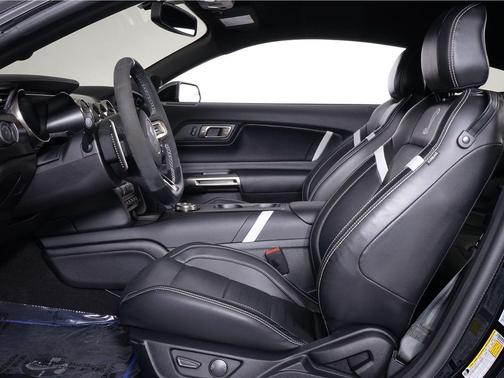 2021 Ford Shelby GT500 Base