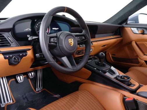 2024 Porsche 911 S/T