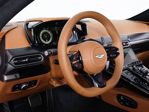 2026 Aston Martin Vantage Base