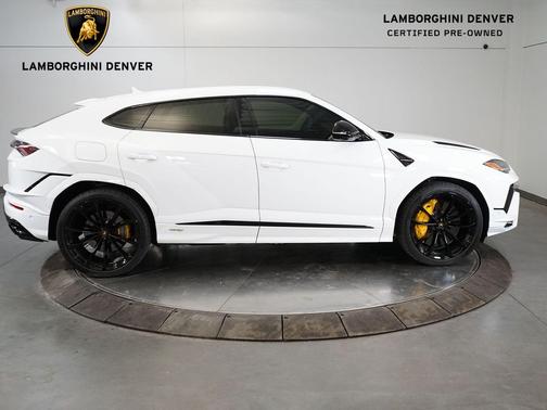 2024 Lamborghini Urus S