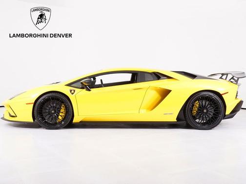 Giallo Spica 2018 Lamborghini Aventador S Base