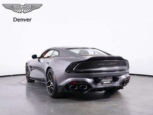 2025 Aston Martin Vanquish V12