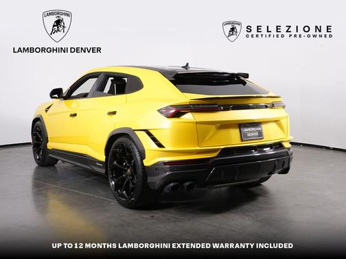 2024 Lamborghini Urus Performante