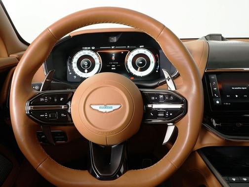 2025 Aston Martin DBX 707